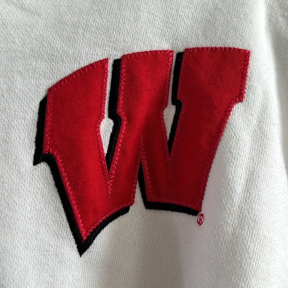 Champion Wisconsin Badger Sweatshirt - Picture 7 of 12